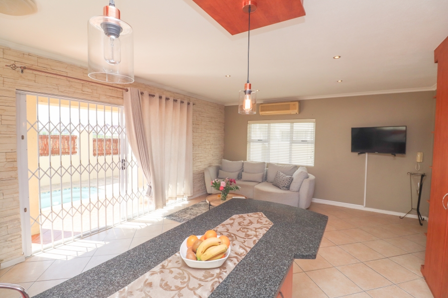3 Bedroom Property for Sale in Gordons Bay Central Western Cape